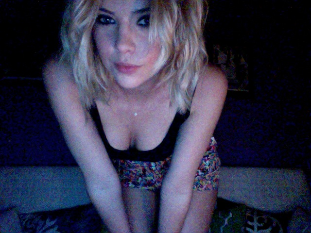 Ashley Benson Nude (5 New Photos)