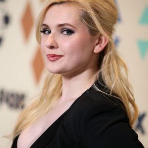 abigail breslin cleavage 72 photos 45 1