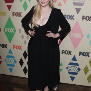 abigail breslin cleavage 72 photos 53