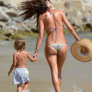 alessandra ambrosio in a bikini 29 photos 20