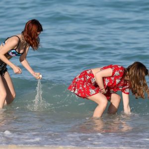 bella thorne dani thorne sexy 216 photos 42 6