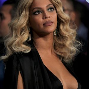 beyonce braless 14 photos 49