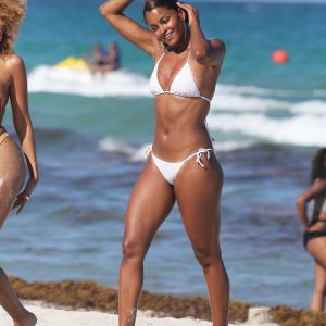 claudia jordan in a bikini 25 photos 49