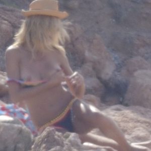 heidi klum topless 40 photos 85 1