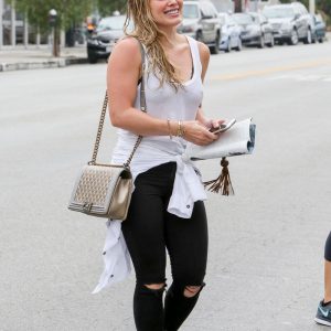 hilary duff pokies 3 photos 94