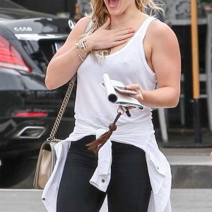 hilary duff pokies 3 photos 97