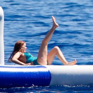 isla fisher in a swimsuit 8 photos 36