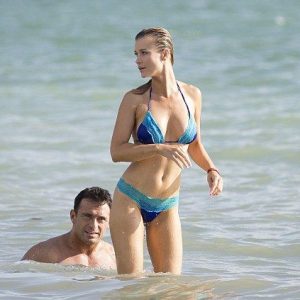 joanna krupa in a bikini 9 photos 62