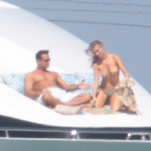 joanna krupa topless 23 photos 16