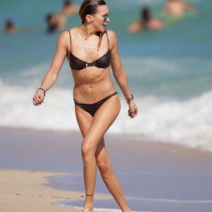 katie cassidy sexy 117 photos 95