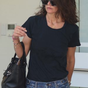 katie holmes braless 28 photos 68