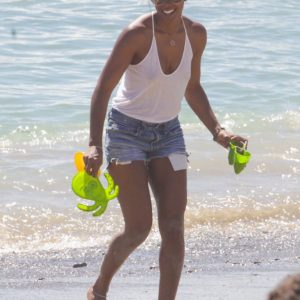 kelly rowland braless 45 photos 28 1