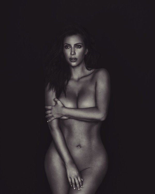 Kim Kardashian Ass (1 Nude Photo)