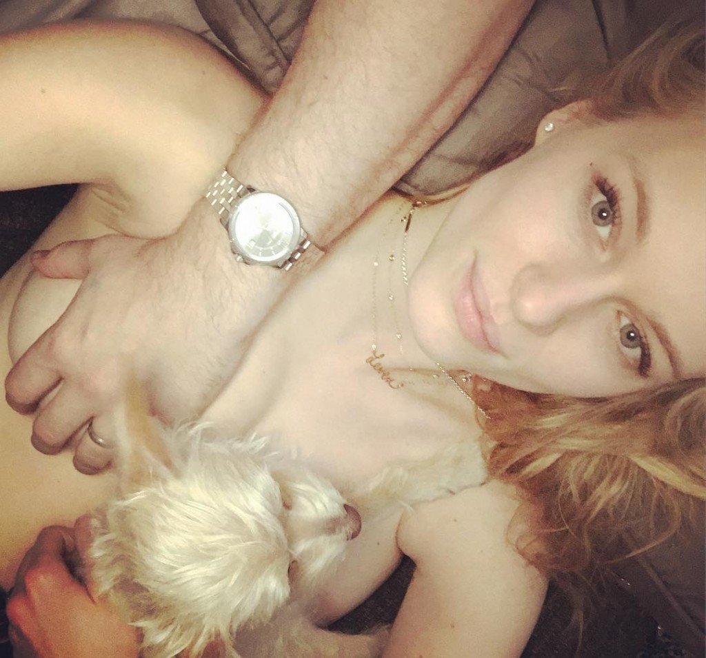 Leven Rambin Topless (1 Photo)