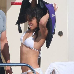 michelle rodriguez in a bikini 10 photos 20