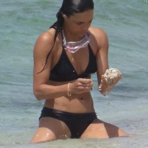 michelle rodriguez in a bikini 9 new photos 13