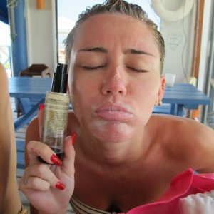 miley cyrus leaked 27 photos 43