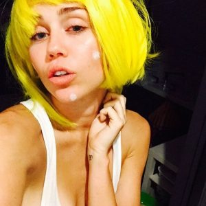 miley cyrus sexy 4 photos 90