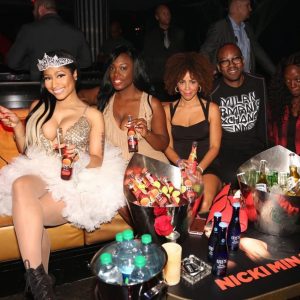 nicki minaj cleavage 12 photos 21