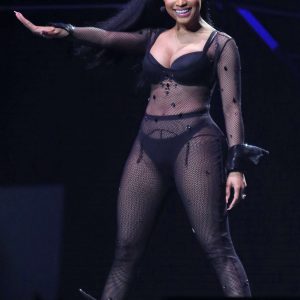 nicki minaj cleavage 40 photos 68 2