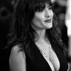 salma hayek cleavage 17 photos 40