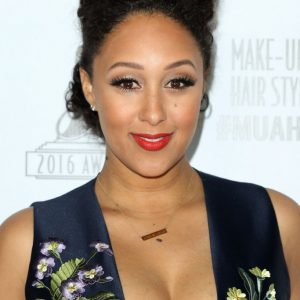 tamera mowry cleavage 11 photos 0