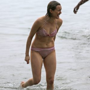 taylor schilling in a bikini 17 photos 16