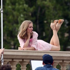 amanda seyfried upskirt 65 photos 85