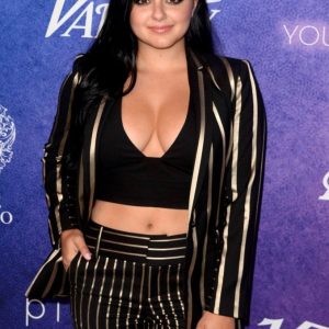 ariel winter cleavage 27 photos 12