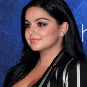 ariel winter cleavage 27 photos 22