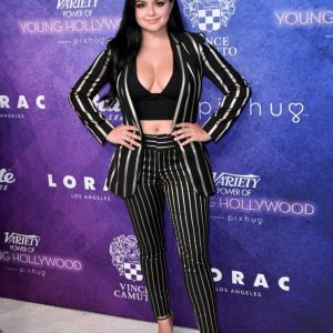 ariel winter cleavage 27 photos 83