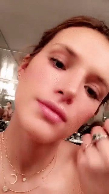 Bella Thorne Topless (1 Photo + Video)