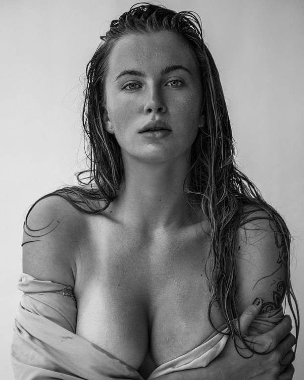 Ireland Baldwin Topless (1 Photo)