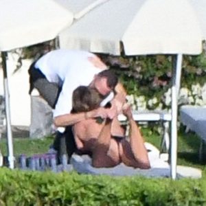 jennifer aniston sexy topless 61 photos 27