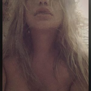 kesha topless 5 photos 36