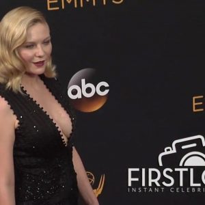 kirsten dunst cleavage 158 photos 17 3