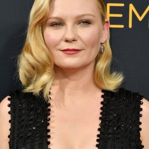 kirsten dunst cleavage 158 photos 27 2