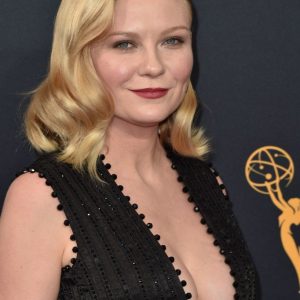 kirsten dunst cleavage 158 photos 82 2