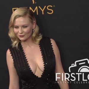 kirsten dunst cleavage 158 photos 85