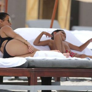 kourtney kardashian sexy 29 photos 53