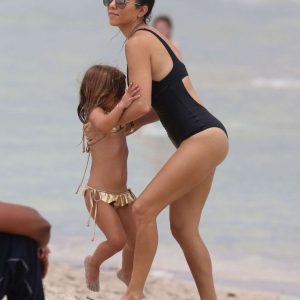 kourtney kardashian sexy 29 photos 73