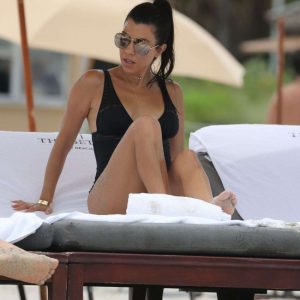 kourtney kardashian sexy 29 photos 95