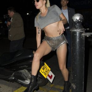 lady gaga underboob 57 photos 22