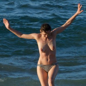 marion cotillard topless 34 photos 59