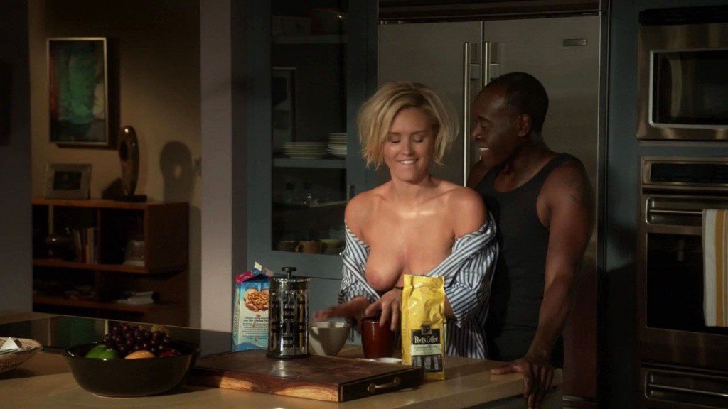 Nicky Whelan Nude– House of Lies (2016) s05e01 – HD 720p