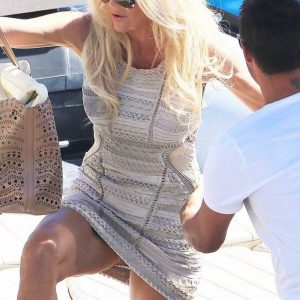 victoria silvstedt upskirt 8 photos 0